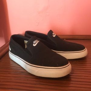 nike slip on shoes